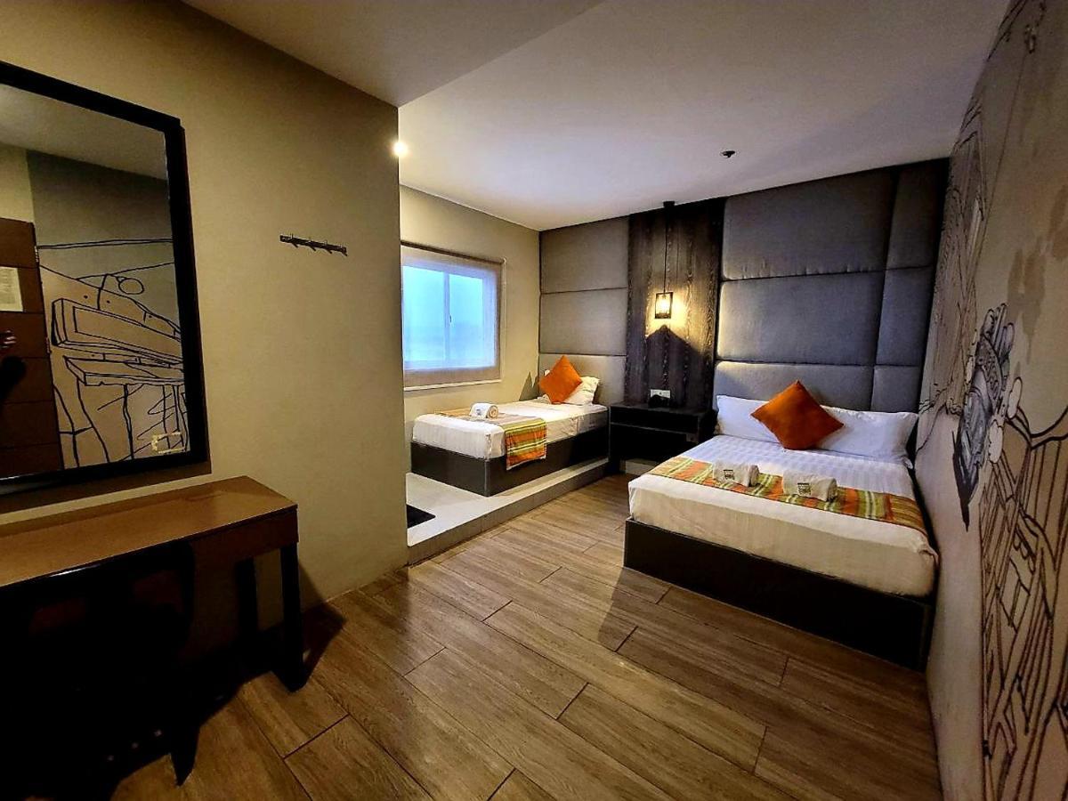 Dy Viajero Transient Hotel Нага Екстериор снимка