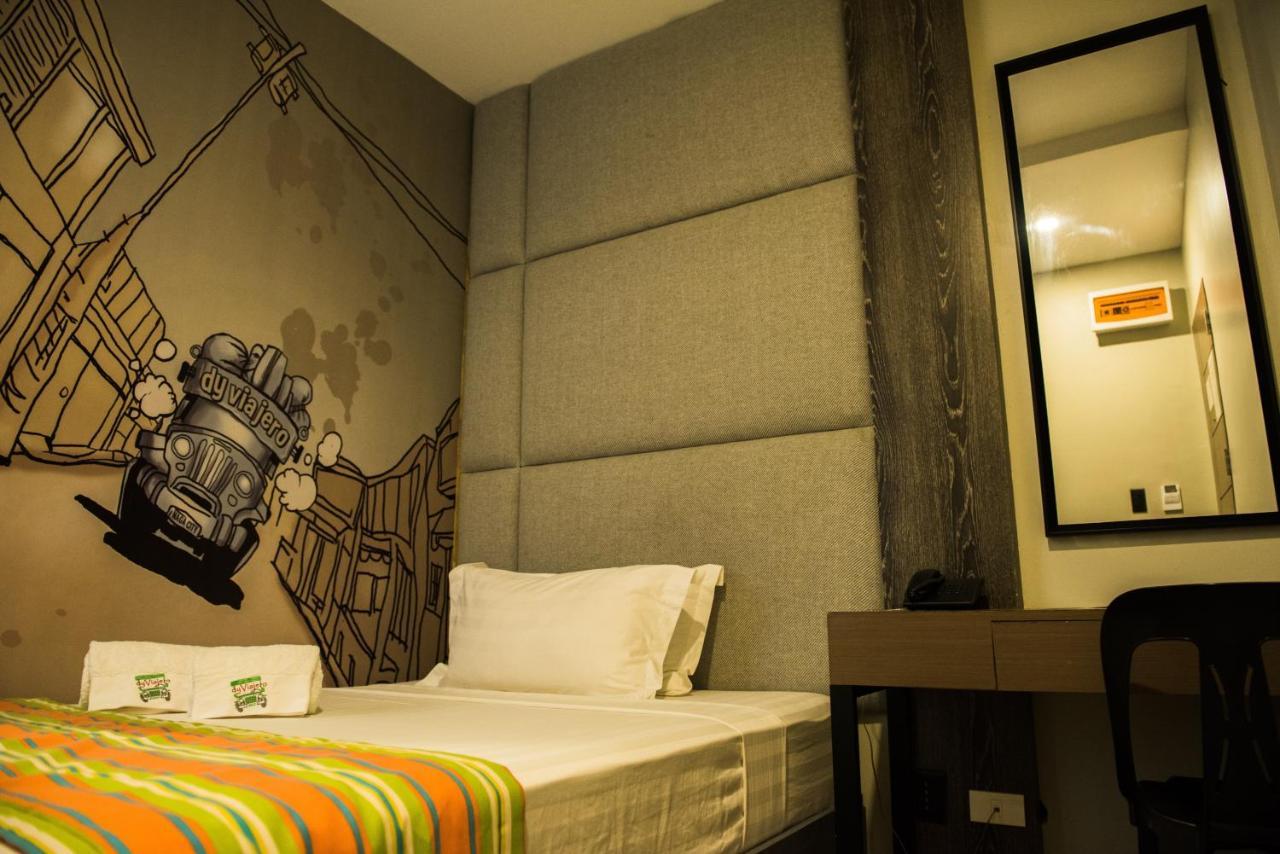 Dy Viajero Transient Hotel Нага Екстериор снимка